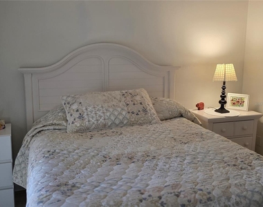 511 Plaza Seville Court - Photo Thumbnail 27