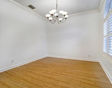 19111 Fern Meadow Loop - Photo Thumbnail 4