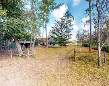 19803 Reading Road - Photo Thumbnail 2