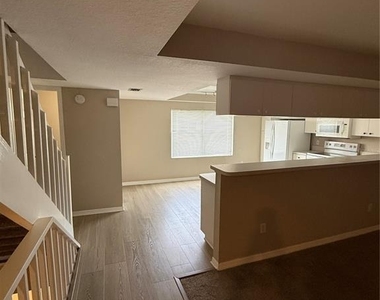1117 Pinellas Bayway S - Photo Thumbnail 4