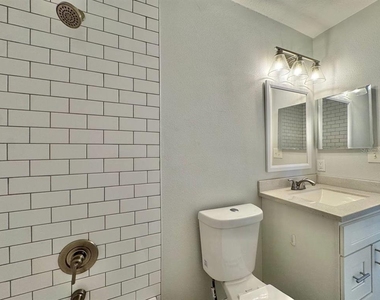 3212 E Emma Street - Photo Thumbnail 19