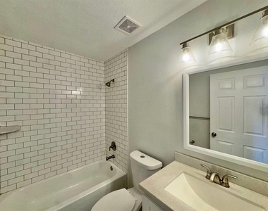 3212 E Emma Street - Photo Thumbnail 20
