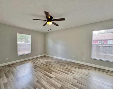 3212 E Emma Street - Photo Thumbnail 30