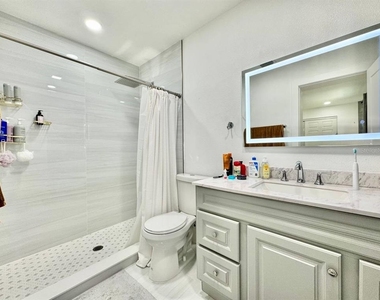 3814 W Tyson Avenue - Photo Thumbnail 25