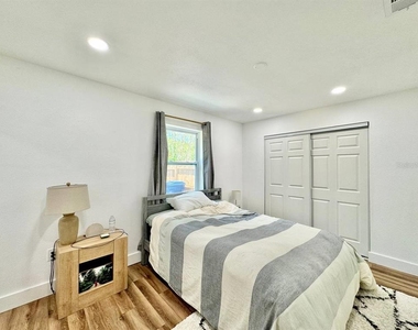 3814 W Tyson Avenue - Photo Thumbnail 22