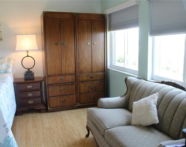1813 Mariner Drive - Photo Thumbnail 12