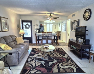 107 Windward Place - Photo Thumbnail 6