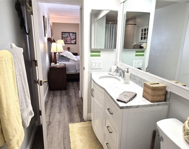 107 Windward Place - Photo Thumbnail 24