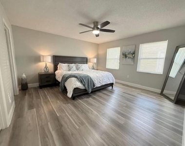 332 Avenue D Se - Photo Thumbnail 19