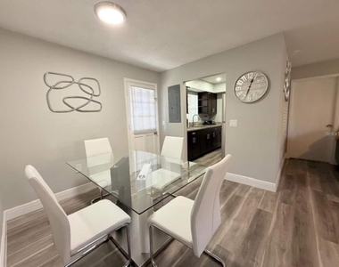 332 Avenue D Se - Photo Thumbnail 5