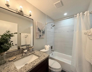 332 Avenue D Se - Photo Thumbnail 22