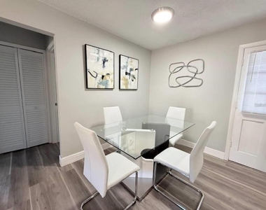 332 Avenue D Se - Photo Thumbnail 6
