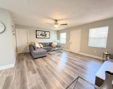 332 Avenue D Se - Photo Thumbnail 10