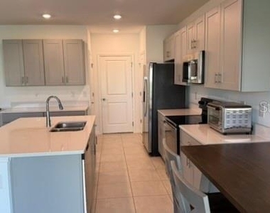 4520 Ranunculus Street - Photo Thumbnail 4