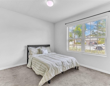 747 Citrus Isle Drive - Photo Thumbnail 6