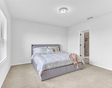 747 Citrus Isle Drive - Photo Thumbnail 17