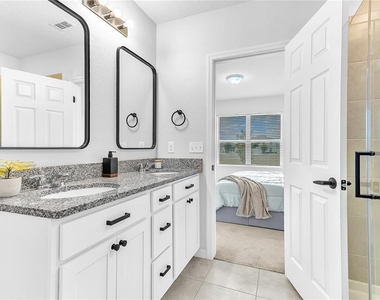 747 Citrus Isle Drive - Photo Thumbnail 19
