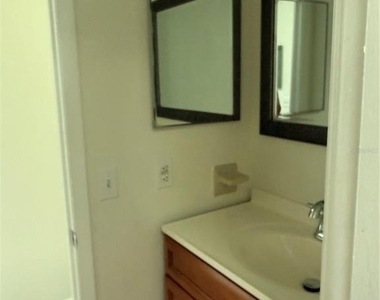 1322 Verona Street - Photo Thumbnail 9