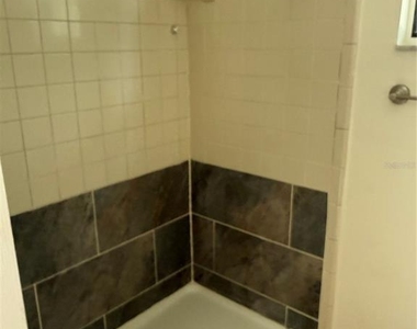 1322 Verona Street - Photo Thumbnail 6