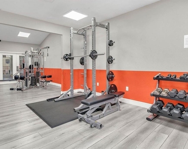 3032 Parkway Boulevard - Photo Thumbnail 16