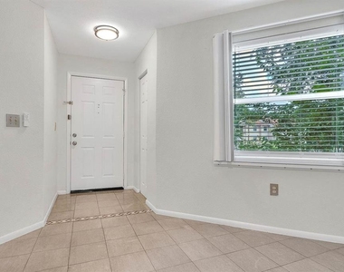 3032 Parkway Boulevard - Photo Thumbnail 2