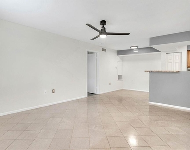 3032 Parkway Boulevard - Photo Thumbnail 3