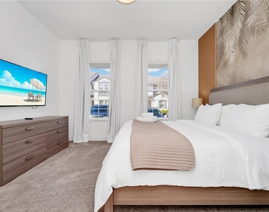 302 Captiva Drive - Photo Thumbnail 18