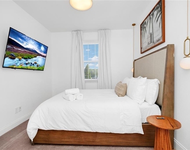 302 Captiva Drive - Photo Thumbnail 33