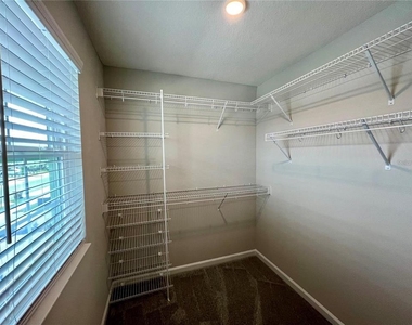 2890 Narcoossee Commons Way - Photo Thumbnail 18