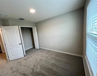 2890 Narcoossee Commons Way - Photo Thumbnail 17