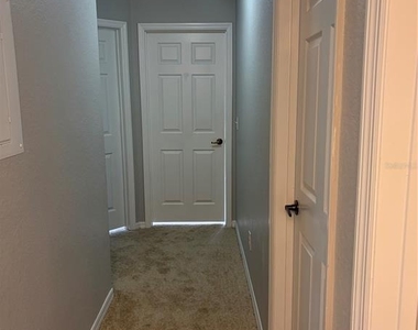 2610 Lodi Circle - Photo Thumbnail 2