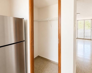 Park East Edif #4 Apt-91 - Photo Thumbnail 5