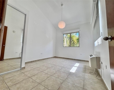 90 Candelero Drive - Photo Thumbnail 8