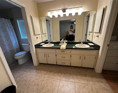 12595 Se Sunset Harbor Road - Photo Thumbnail 18