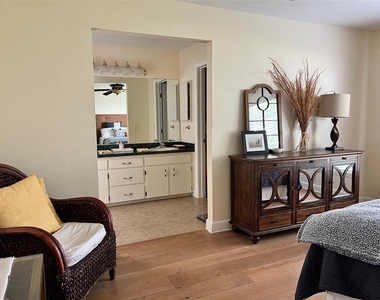 12595 Se Sunset Harbor Road - Photo Thumbnail 11