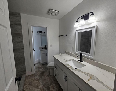 8198 Se 164th Place - Photo Thumbnail 12