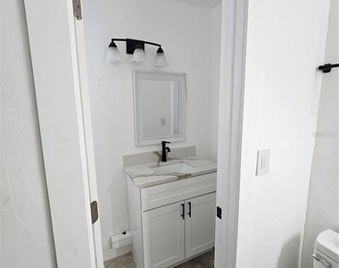 8198 Se 164th Place - Photo Thumbnail 17