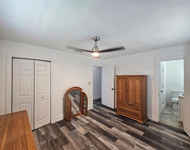 8198 Se 164th Place - Photo Thumbnail 16