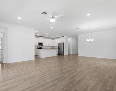 5637 Sw 93rd Street - Photo Thumbnail 9