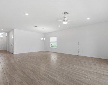 5637 Sw 93rd Street - Photo Thumbnail 21