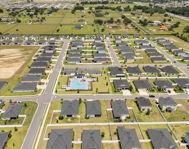 5637 Sw 93rd Street - Photo Thumbnail 4