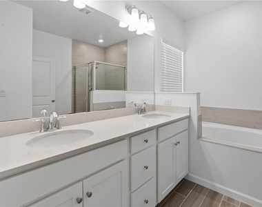 5637 Sw 93rd Street - Photo Thumbnail 17