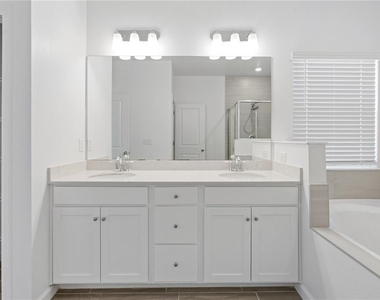 5637 Sw 93rd Street - Photo Thumbnail 18