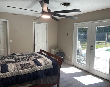 1231 Se 40th Court - Photo Thumbnail 13