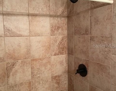 1231 Se 40th Court - Photo Thumbnail 19