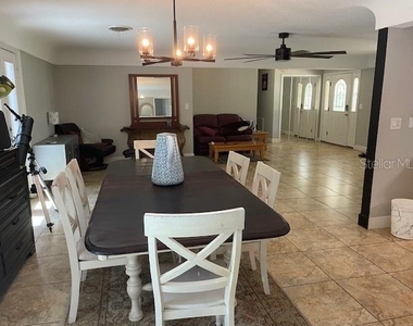 1231 Se 40th Court - Photo Thumbnail 6