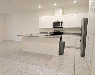1242 Lido Drive - Photo Thumbnail 10