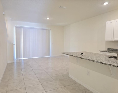 1242 Lido Drive - Photo Thumbnail 12