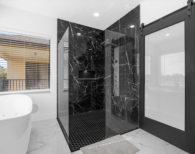 9657 Moss Rose Way - Photo Thumbnail 18