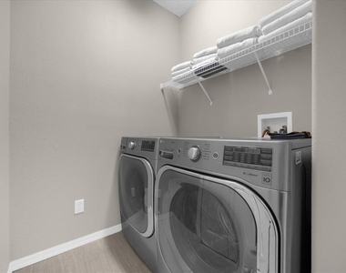 9657 Moss Rose Way - Photo Thumbnail 15